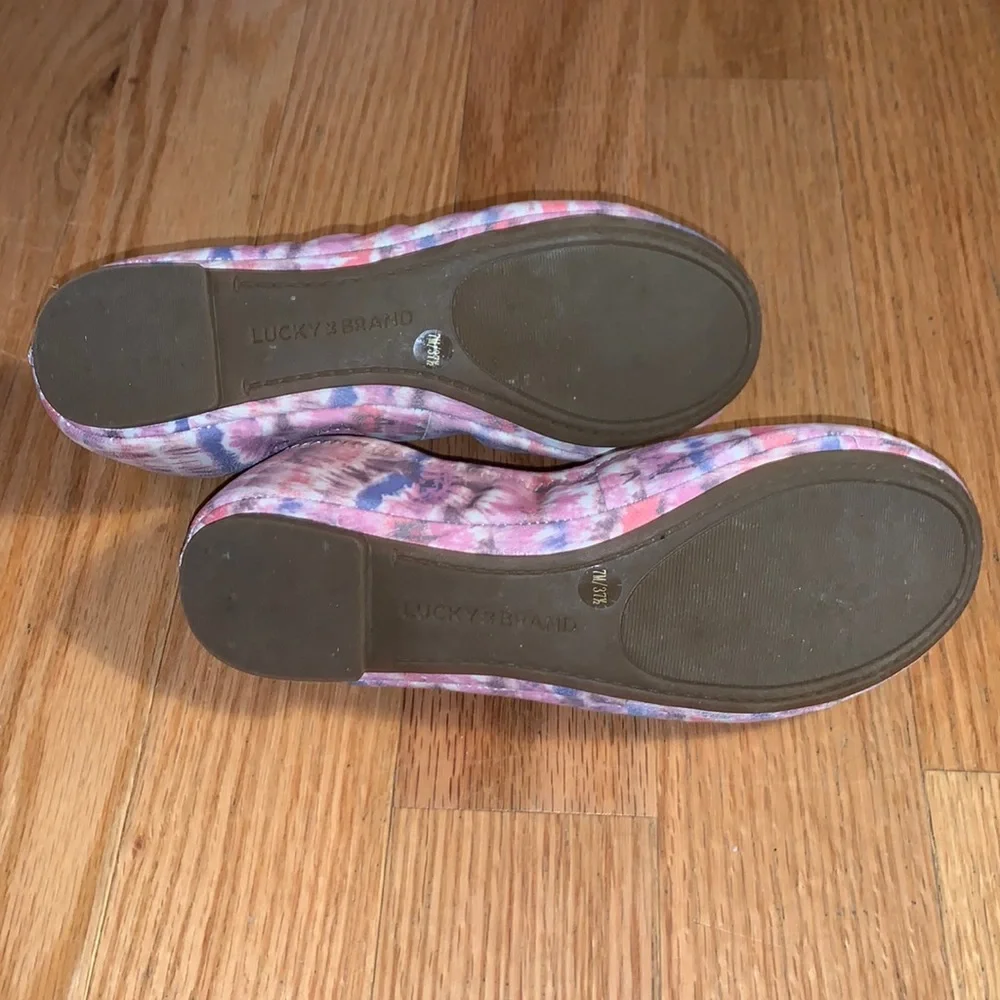 Lucky Brand Emmie Flats in Radiant Orchid Crepe Tie Dye 7M